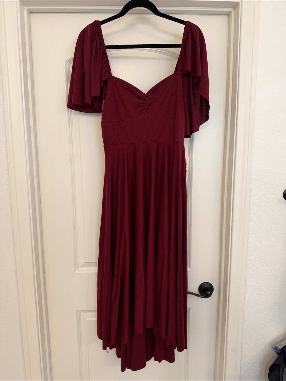 Joyfolie Burgundy High-Low Flutter Sleeve Midi Dress